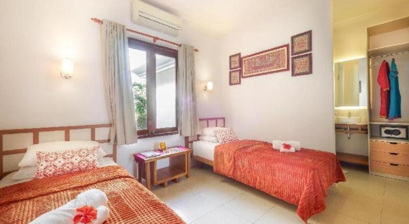 Al-Isha Dharamshala Hotel Kuta Lombok Eksteriør billede