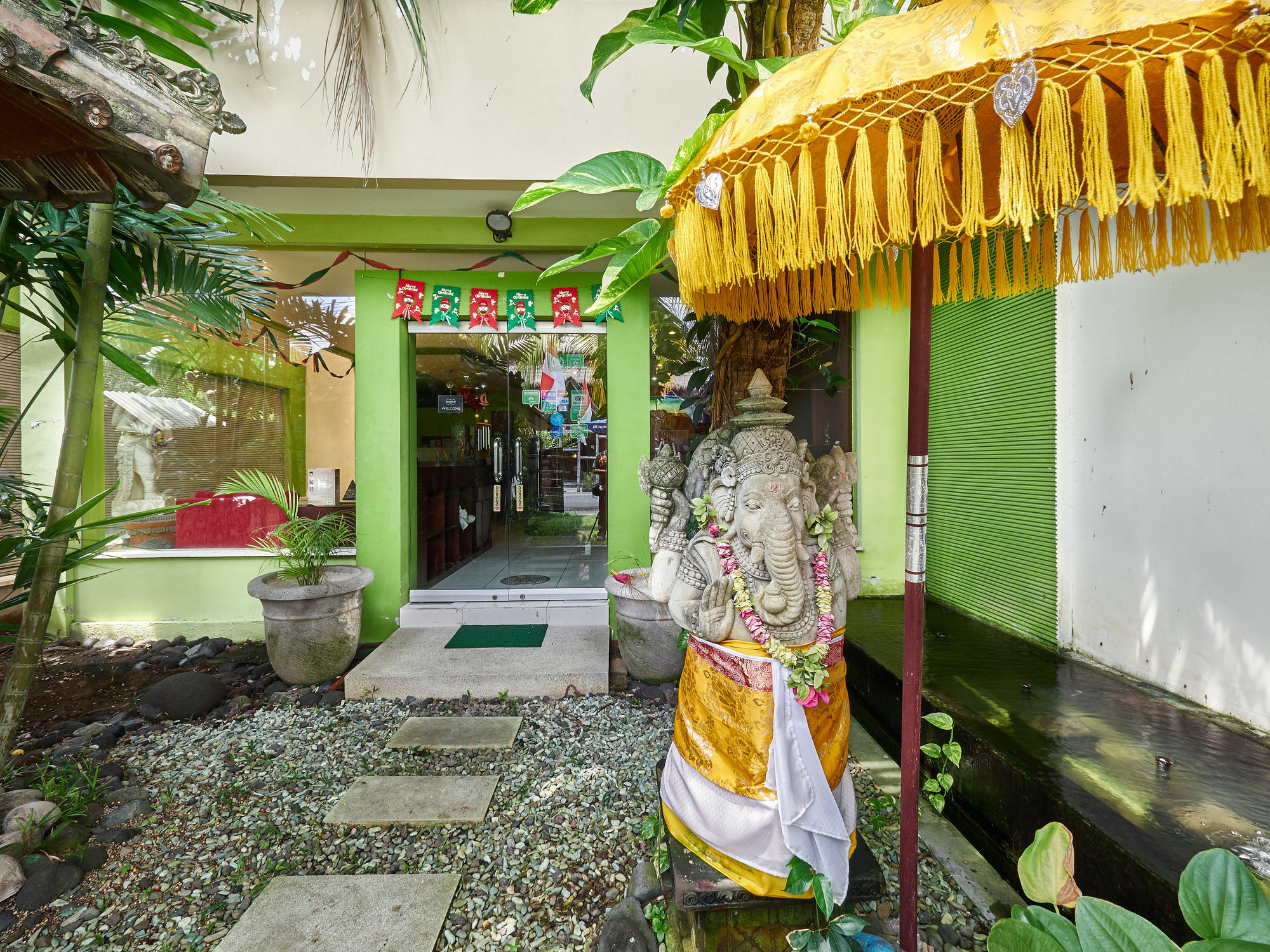 Al-Isha Dharamshala Hotel Kuta Lombok Eksteriør billede