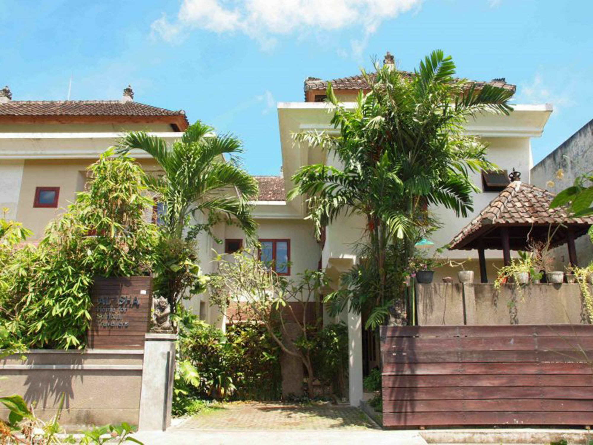 Al-Isha Dharamshala Hotel Kuta Lombok Eksteriør billede